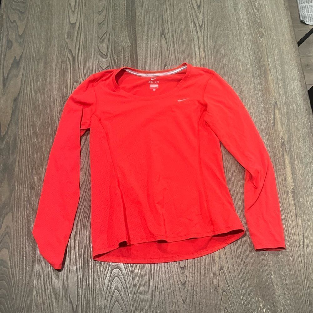 Nike Dri-FIT Scoop Neck Mango Long Sleeve Athletic Shirt Size S